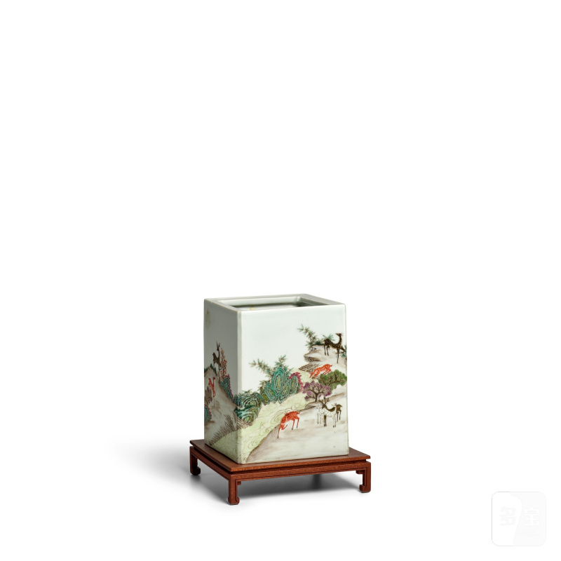 二十世紀 粉彩松鹿紋四方筆筒 | A FAMILLE-ROSE 'PINE AND DEER' SQUARE BRUSHPOT - 图4